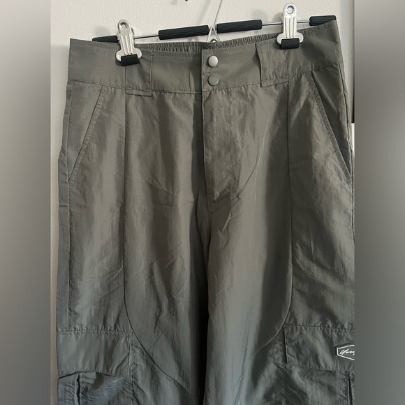 YOUNGLA brand new CARGO (L) eucalyptus color - Picture 12 of 15